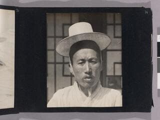 Go to image 33.