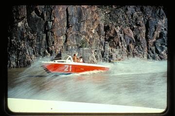 Jets on Lake Mead