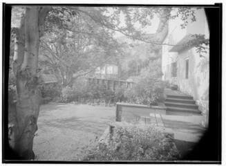 Go to image 1.
