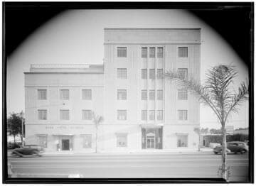 Saks Fifth Avenue