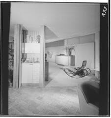 Go to image 4.