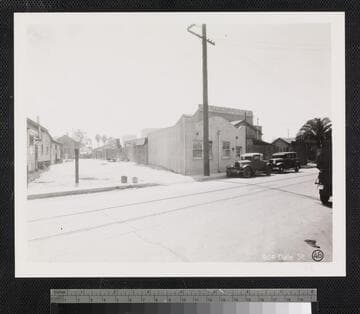 906 Date St
