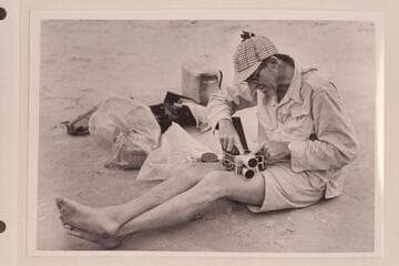 John Mull, camera fiend. Upper end of Lake Mead